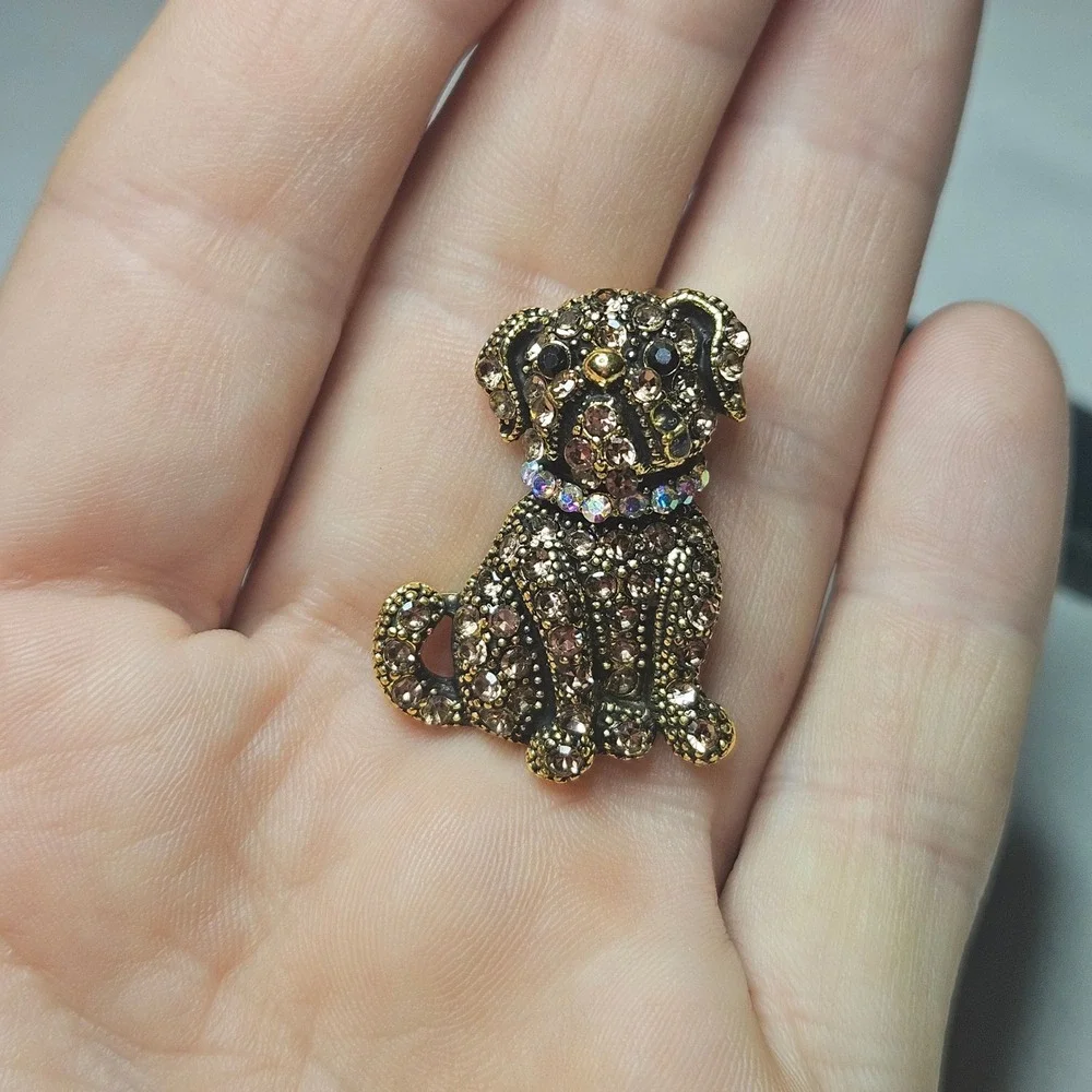 Mastiff Dog Brooch Pin Gold Tone Champagne Rhinestone Crystal Small